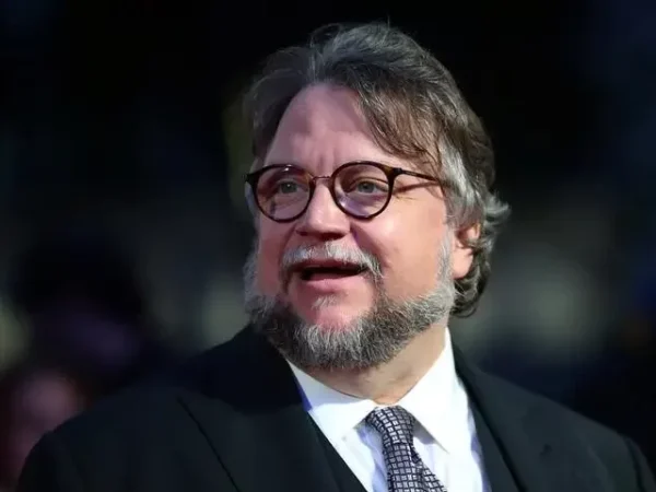 Guillermo del Toro quase dirigiu um filme de Star Wars 1 Guillermo del Toro quase dirigiu um filme de Star Wars