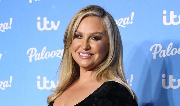 Josie Gibson do This Morning revela erro de tatuagem em viagem