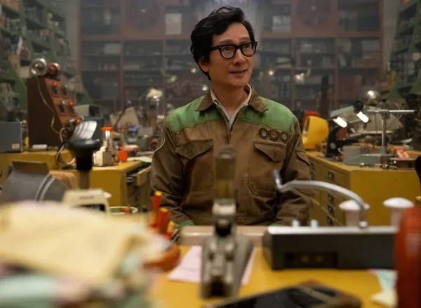 2ª temporada de Loki OB de Ke Huy Quan são apenas dados dos Goonies