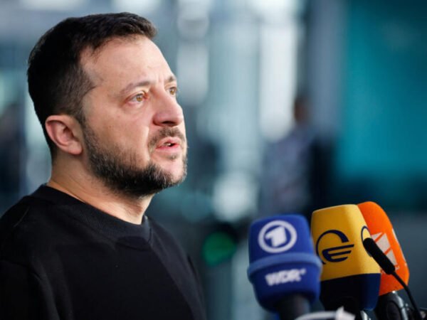 Zelensky agradece a Biden pelo apoio dos EUA á Ucrânia 1 Zelensky agradece a Biden pelo apoio dos EUA á Ucrânia