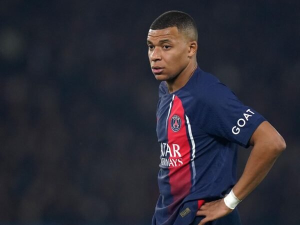 A destaca a ambição de transferência de Kylian Mbappe