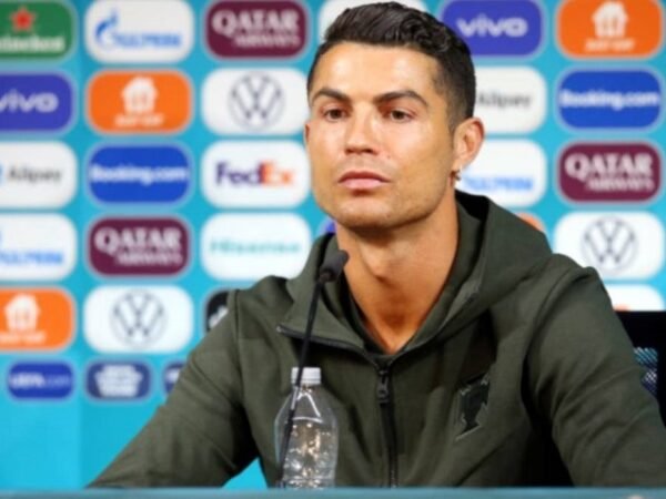 Cristiano Ronaldo enfrenta ação coletiva de US$ 1 bilhão após promover Binance NFTs