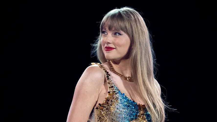 Elon Musk prevê que a popularidade de Taylor Swift diminuirá depois de ser eleita a Personalidade do Ano da TIME