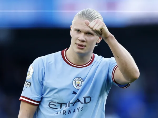 Erling Haaland reage após marcar na vitória do Manchester City por 2 a 0 sobre o Everton 1 Erling Haaland reage após marcar na vitória do Manchester City por 2 a 0 sobre o Everton
