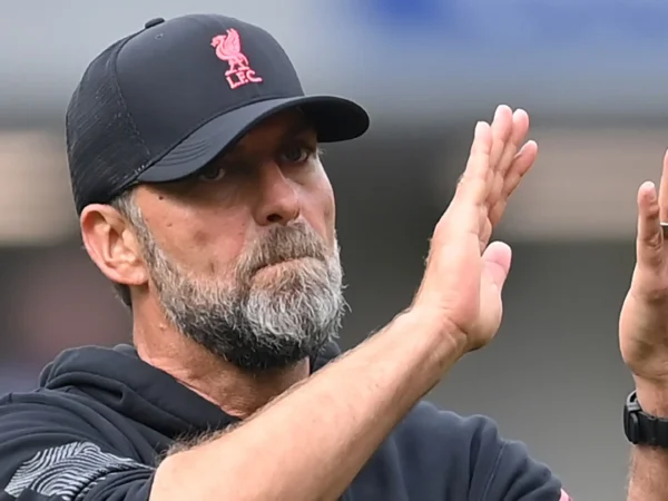 Jurgen Klopp revela a conversa do intervalo que inspirou os jogadores do Liverpool na vitória sobre o Luton Town 1 Jurgen Klopp revela a conversa do intervalo que inspirou os jogadores do Liverpool na vitória sobre o Luton Town