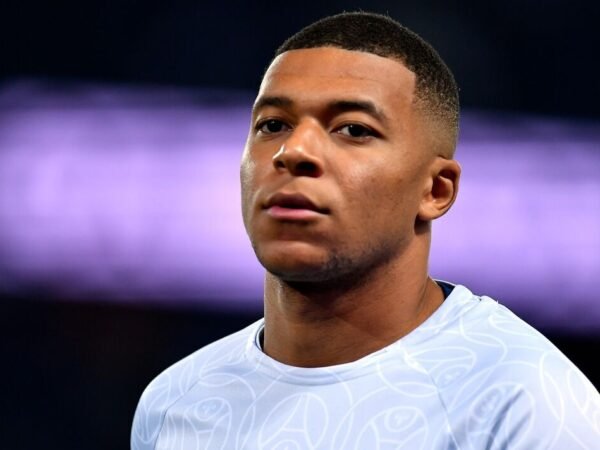 Mikel Arteta, técnico do Arsenal, dá opinião sobre a transferência de Kylian Mbappe 1 Mikel Arteta, técnico do Arsenal, dá opinião sobre a transferência de Kylian Mbappe