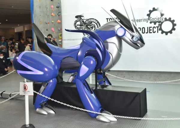 A Toyota construiu um Pokémon Miraidon em tamanho real