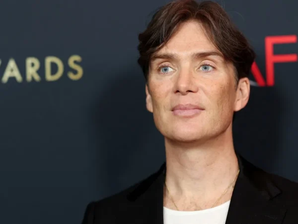 Cillian Murphy compara a noite do Oscar