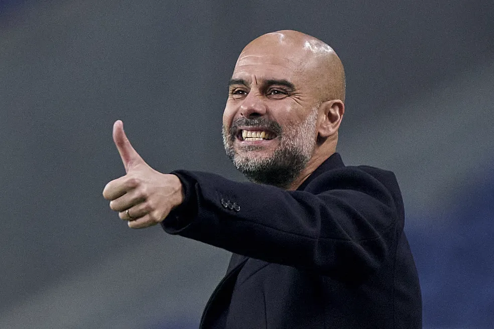 Pep Guardiola classifica a estrela do Manchester City como o melhor jogador da Premier League após desempenho contra o Manchester United