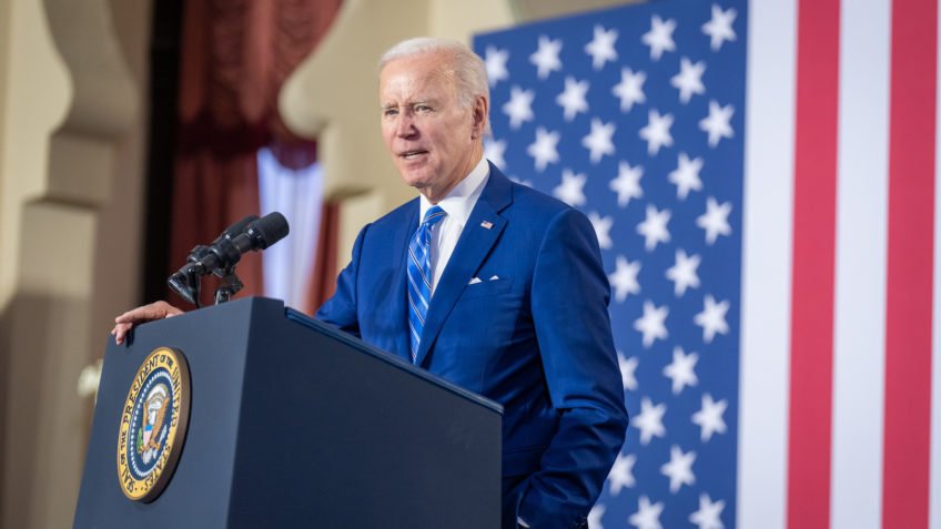 Biden ataca Trump em jantar de correspondentes na Casa Branca