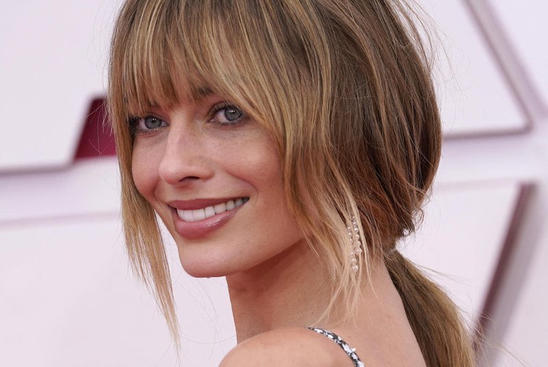 Margot Robbie em negociações para estrelar adaptação de Avengelyne