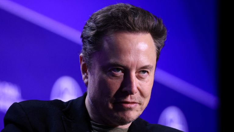 Acionistas da Tesla apoiam grande pagamento ao CEO Musk