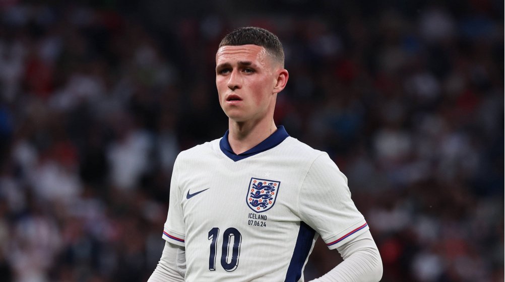 Phil Foden deixa temporariamente o campo da Inglaterra na Euro 2024