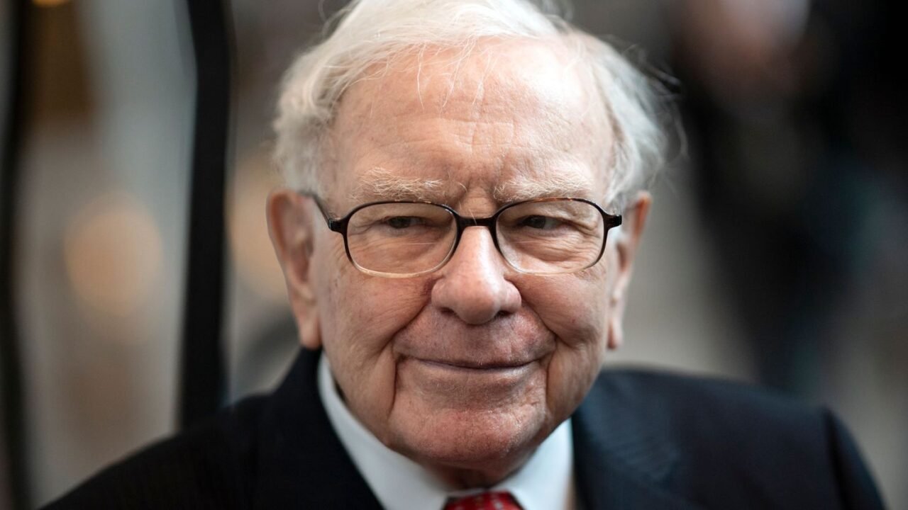 Warren Buffett doa recorde de US$ 5,3 bilhões em ações da Berkshire 7 Warren Buffett doa recorde de US$ 5,3 bilhões em ações da Berkshire