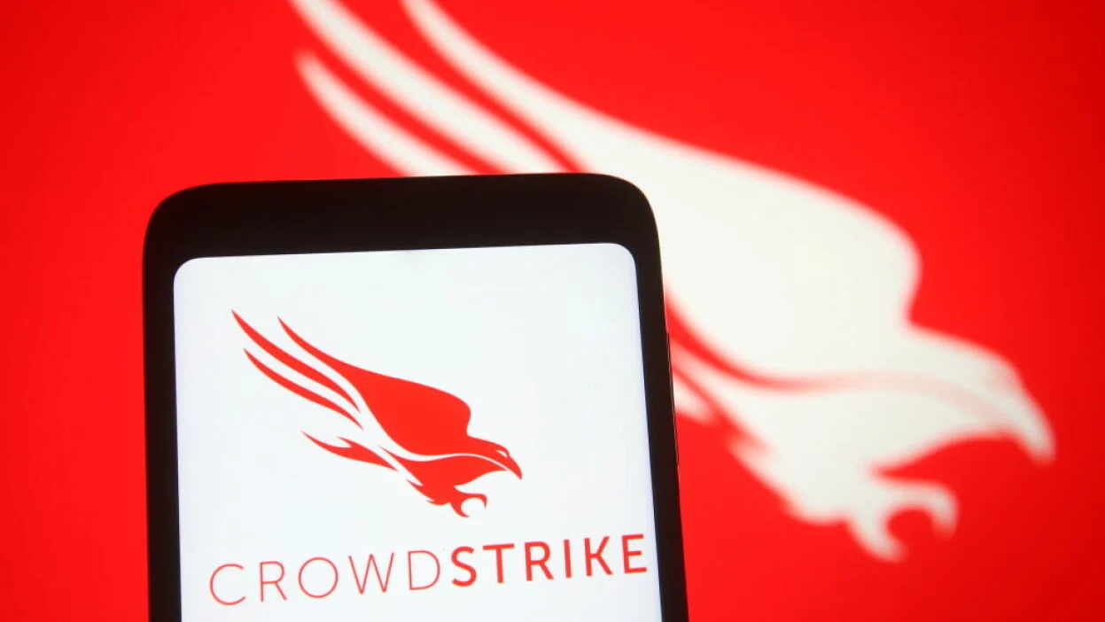 CEO da CrowdStrike pede desculpas após interrupção