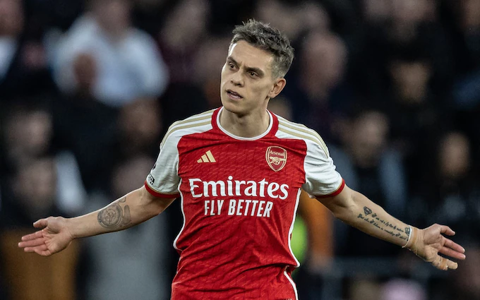 Arsenal rejeita oferta da Arábia Saudita por Leandro Trossard
