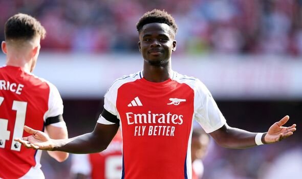 Bukayo Saka exige mais consistência da arbitragem após o cartão vermelho 1 Bukayo Saka exige mais consistência da arbitragem após o cartão vermelho