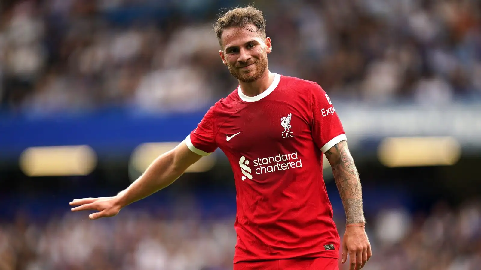 Liverpool lida com preocupação com lesão de Alexis Mac Allister