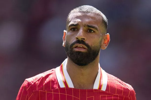 Mohamed Salah coloca enorme pressão sobre o Liverpool