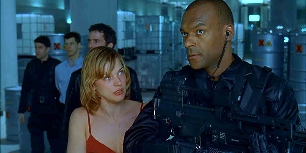 Crítica de Resident Evil: O Hóspede Maldito 2 image
